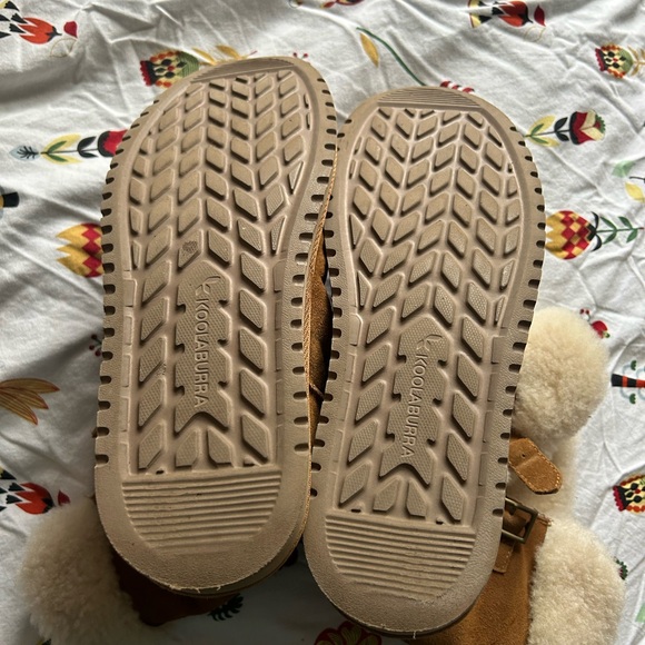 Kookaburra by Ugg chestnut brown leather boots with and soft fur inside - Picture 4 of 7